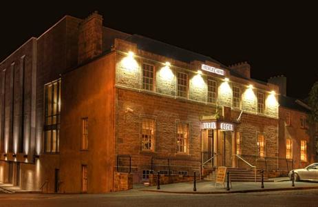 Shirley Arms Hotel