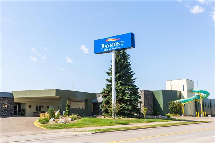 Baymont Inn & Suites Mandan