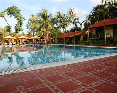 Famiana Village