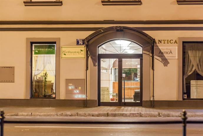 Antica Pokoje Goscinne