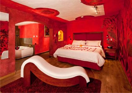 Luna Runtun Adventure Spa
