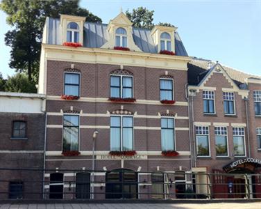 Hotel Courage