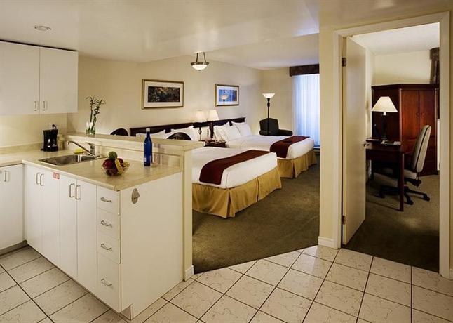 Hotel Faubourg Montreal