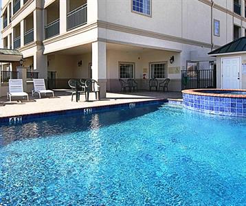 Baymont Inn & Suites Galveston