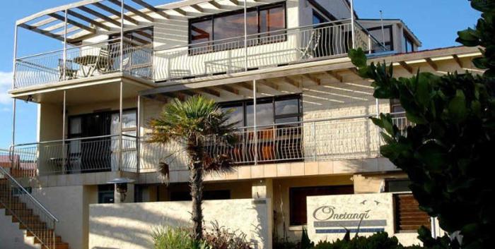 Onetangi Beach Apartments Onetangi