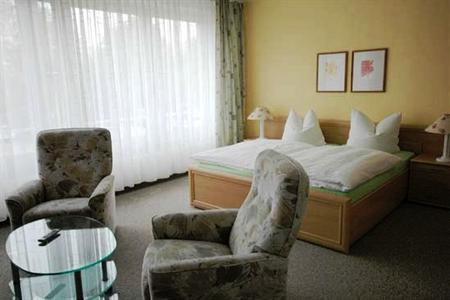 Garni Hotel-West