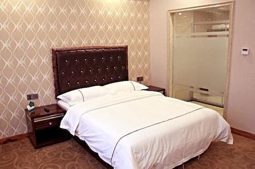 Xuhua Holiday Hotel