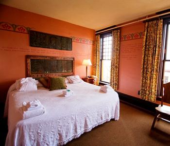 McMenamins Hotel Oregon