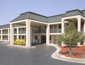 Super 8 Motel Byron