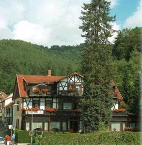 Aparthotel & Gaestehaus Hohe Tanne