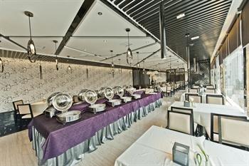 Phoenix Regalia Hotel