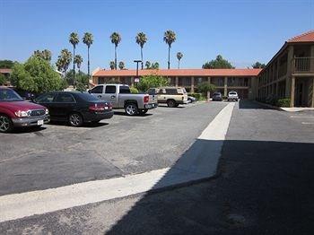 Pepper Tree Motel