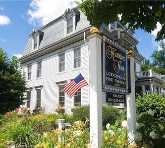 Hartstone Inn & Hideaway