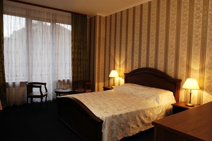 Ukrainian Hotel Service Apartments on Vokzalnaya