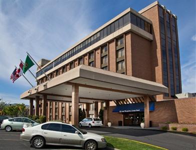 Coast Wenatchee Center Hotel