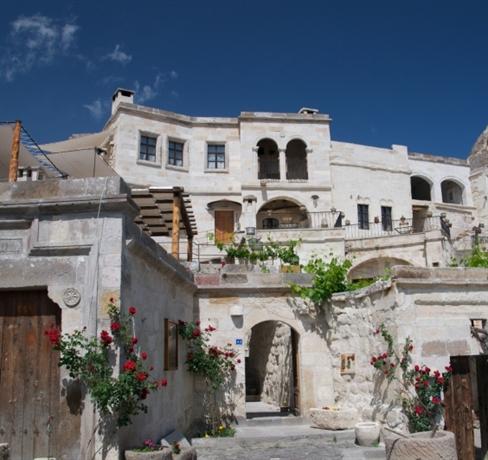 Sultan Cave Suites