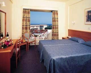 Harry's Hotel Protaras