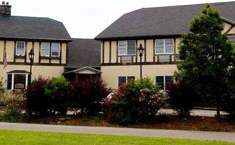 Camelot Restaurant & Inn