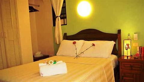 Hotel Bucaneros