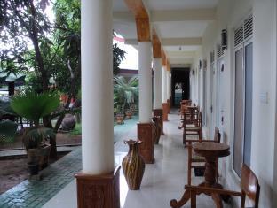 Prasanna Hotel