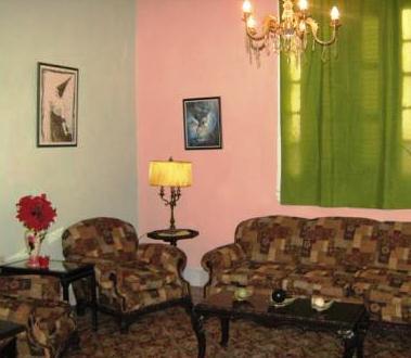 Almendares Hostal