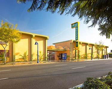 Studio Inn And Suites