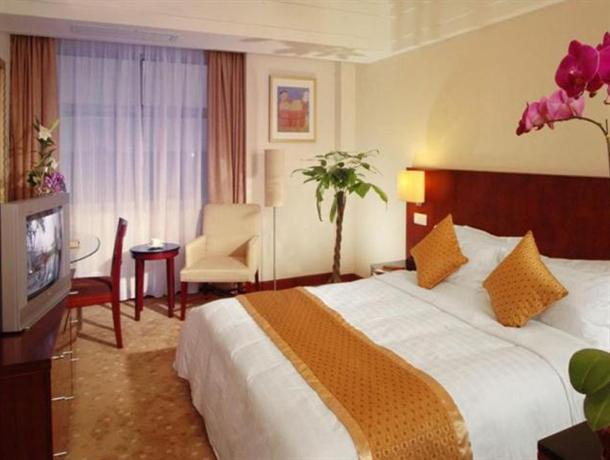 Asia Capital Hotel Goldsand