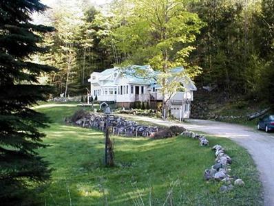 Mountain Valley Retreat