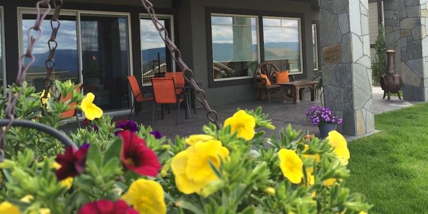 Hilltop Escape B&B