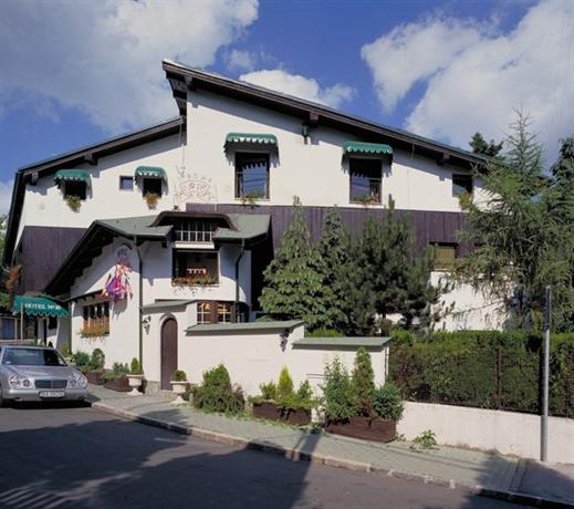 Hotel No 16