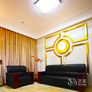 Junyou Business Hotel