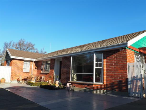 Homestay in Bishopdale near Garden City Golf Ltd