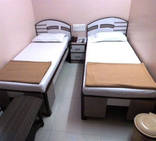 Hotel Broadway Colaba