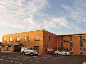 Business Hotel Plum Field