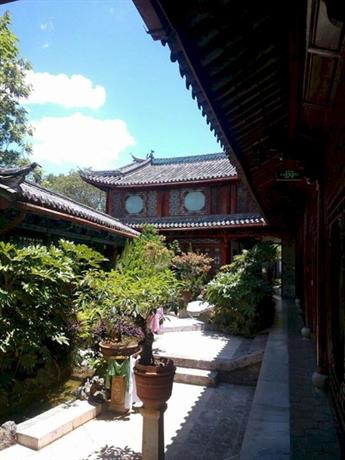 Old Town Castle Hotel Lijiang