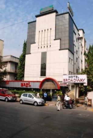 Hotel Yogi Broadway