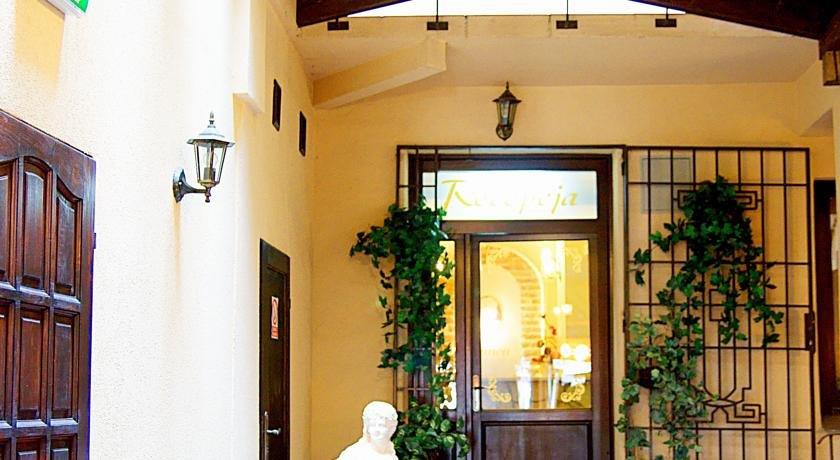 Camea Hotel