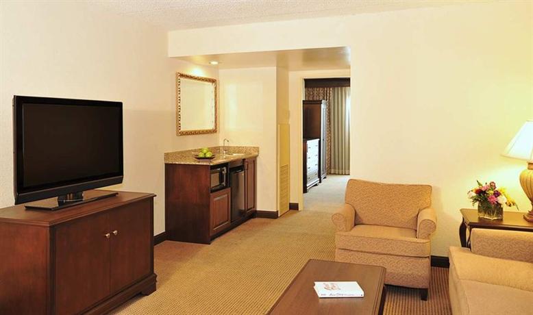 Embassy Suites Hotel Philadelphia Airport
