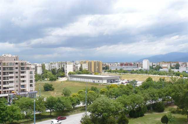 TEIS Apartments