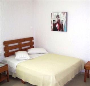 Simon Studios & Apartments