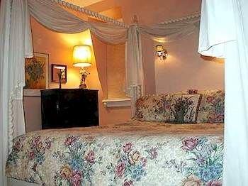 Hudson City Bed & Breakfast