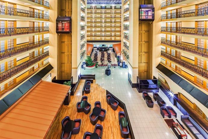 Crowne Plaza Suites Houston - Near Sugar Land