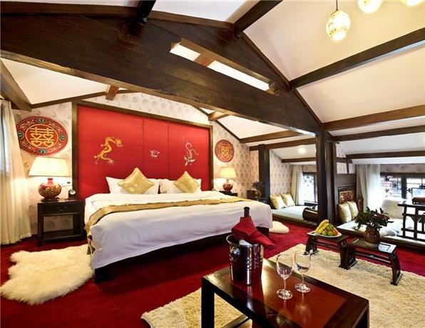 Lijiang Shishan House