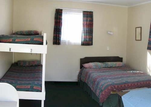 Holdens Bay Holiday Park