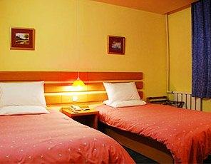 Home Inn Huludao Railway Station