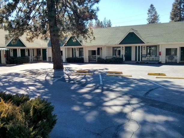 Green Gables Motel & Suites