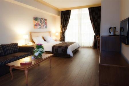 Bella Riva Suite Hotel Beirut