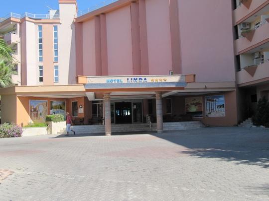 Linda Hotel Side