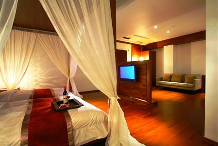 Guan Xiang Century Hotel