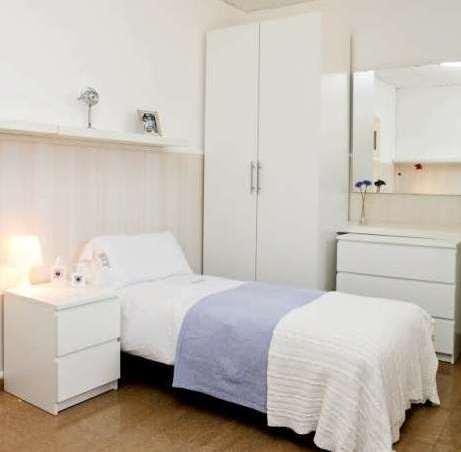 Residencia Universitaria Femenina Emilie de Villeneuve